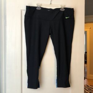 Workout capris🏃🏼‍♀️. Worn only once